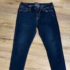 Arizona Jean Company Women's Navy Skinny Jeans
